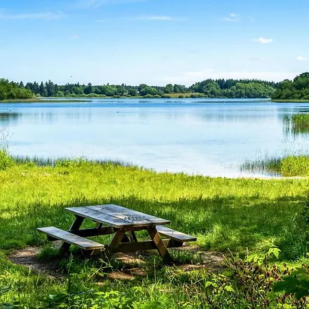 Fantastisk Hjem I Med Køkken Feriehus